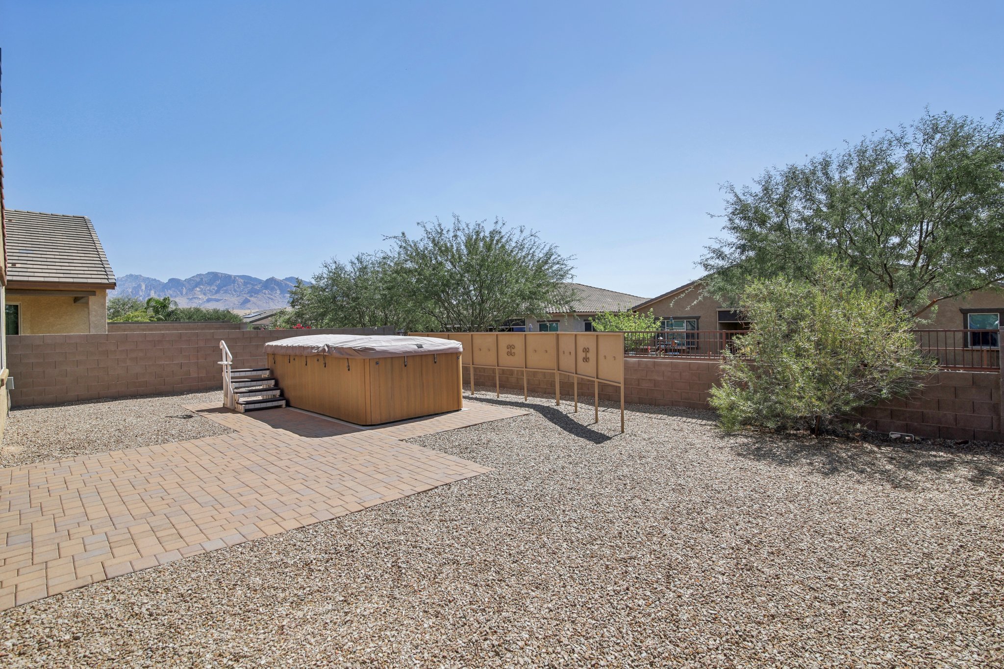 Owner will carry, 4 bed/3 bath + Den, Oro Valley, AZ: Spa & Mountain